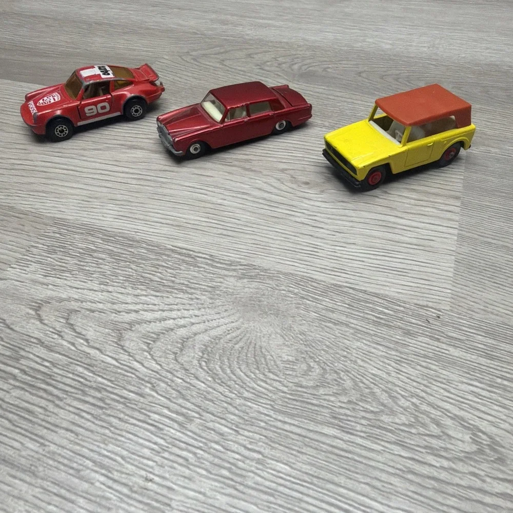VTG Matchbox By Lesney Rolls Royce Silver Shadow #24, #18 1969 Field Car Lot